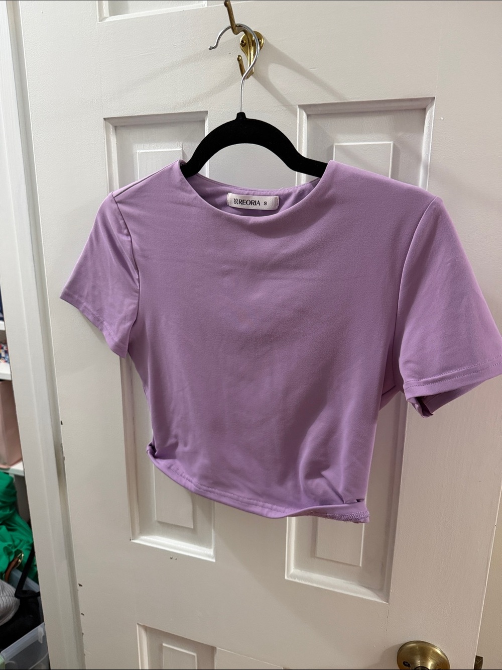 ReoRia Lavender Cropped Tee — Short Sleeve Crew Neck
